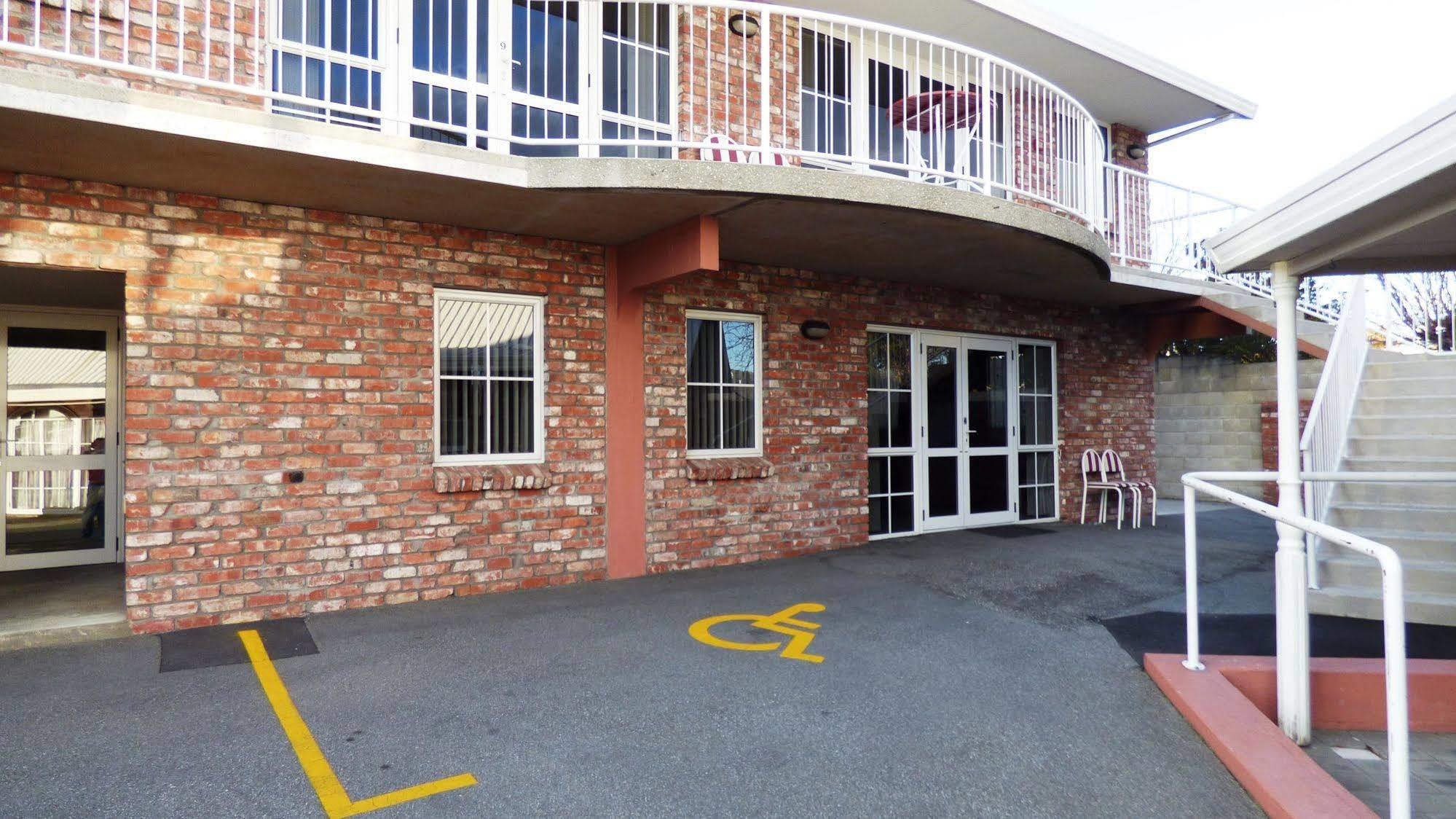 Alexandra Heights Motel Exterior foto