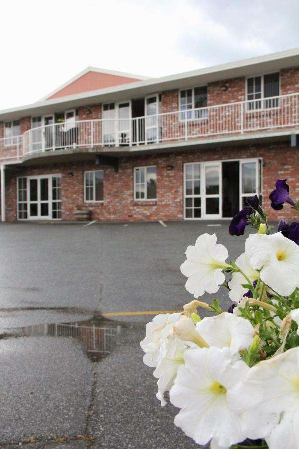 Alexandra Heights Motel Exterior foto